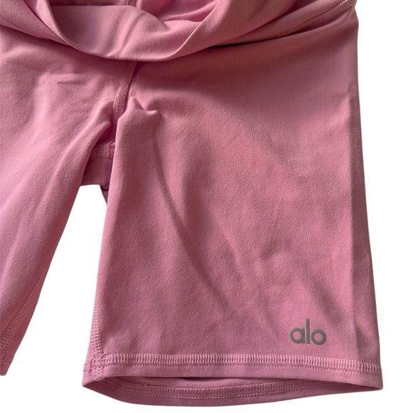 Alo Yoga Airbrush High-Waist Biker Short 7” - Pink (Persian Pink) SMALL - Picture 5 of 6